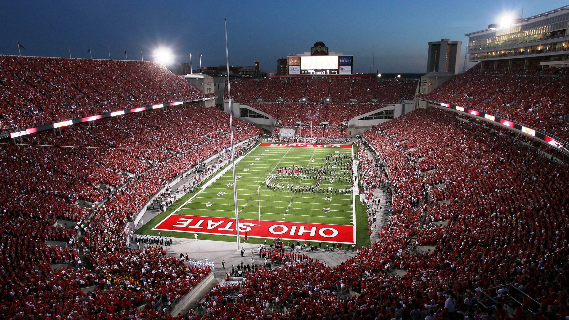 开云体育中国官网-达米恩·麦肯齐：从背后进攻到精准脚法，他为全黑队带来无限可能  第2张