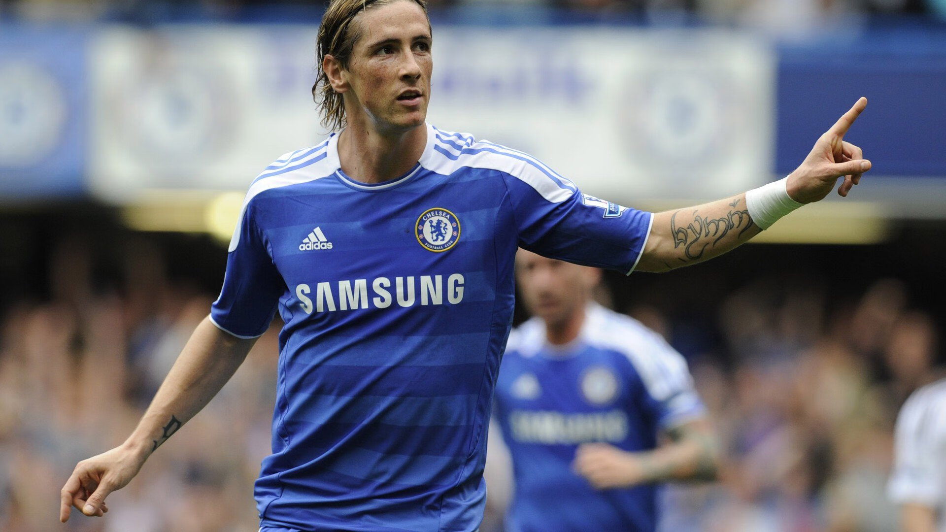 kaiyun电竞-英超经典战役：多次领先后逆转的足球奇迹，英超名场面